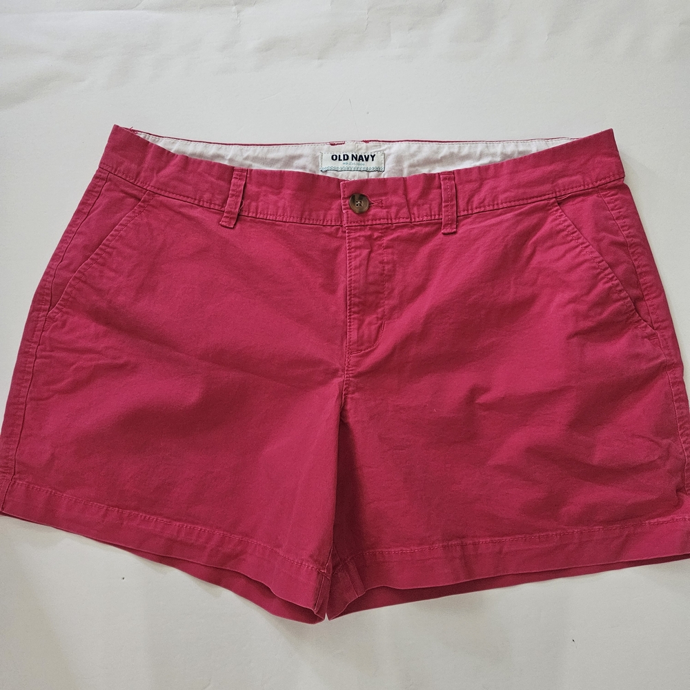 5"Old Navy Women's Bright Pink Bermudas